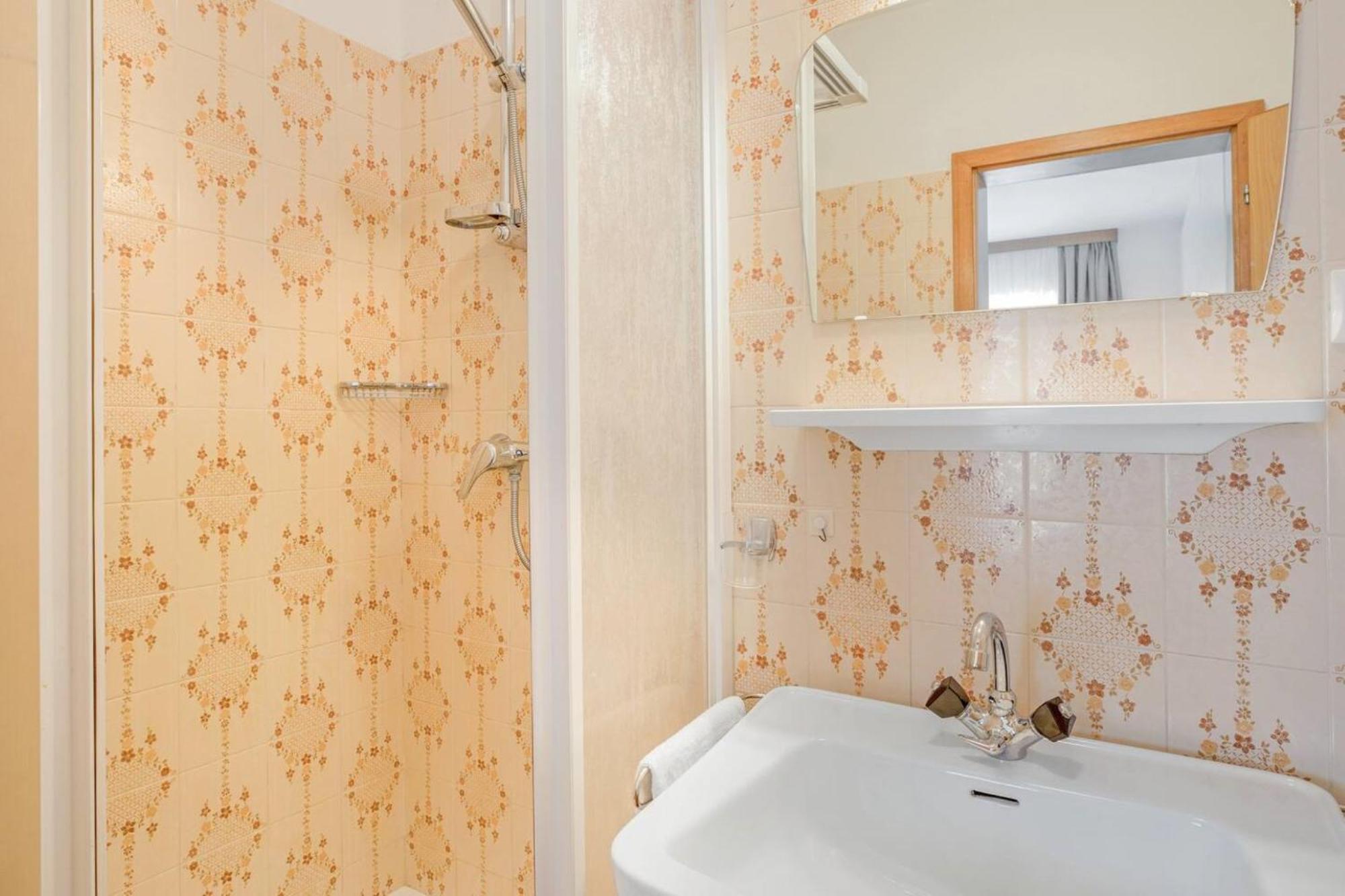 Residence Kruma Olang Екстер'єр фото